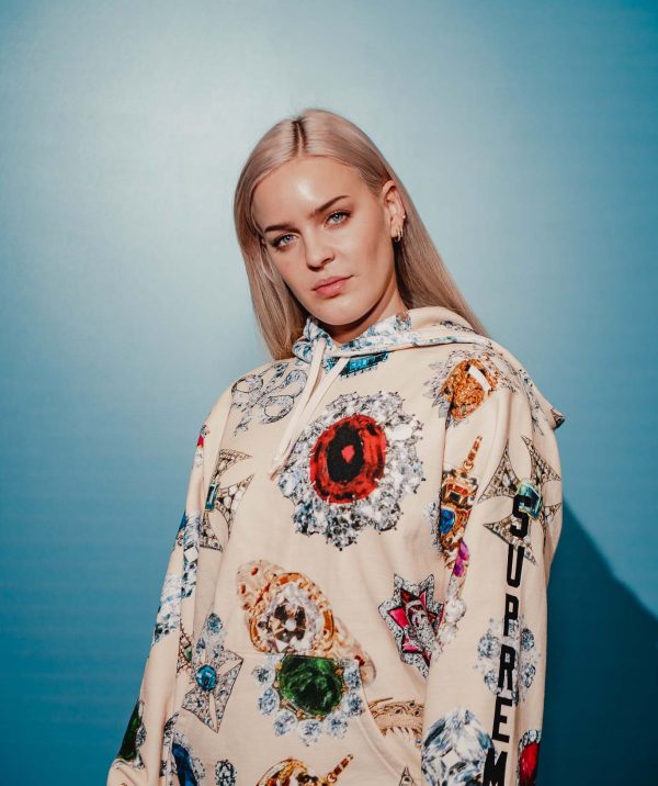 Anne Marie Photo by @high_iso Hafiyyan Faza, Concert & Music Photographer. Southeast Asia, Jakarta, Indonesia.