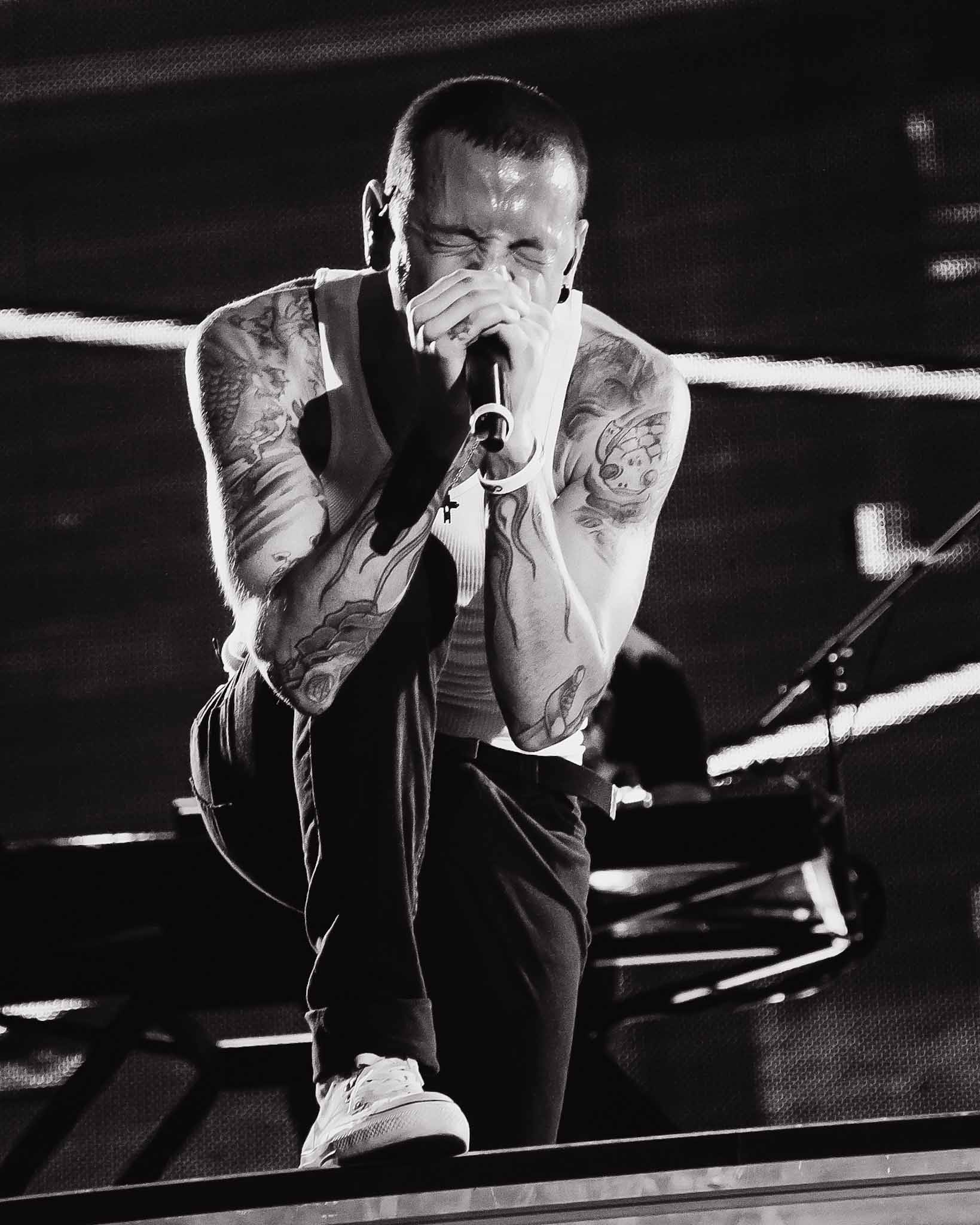 Chester of Linkin Park. Photo by @high_iso Hafiyyan Faza. Music Photographer | Concert Photographer. Southeast Asia, Jakarta, Indonesia.